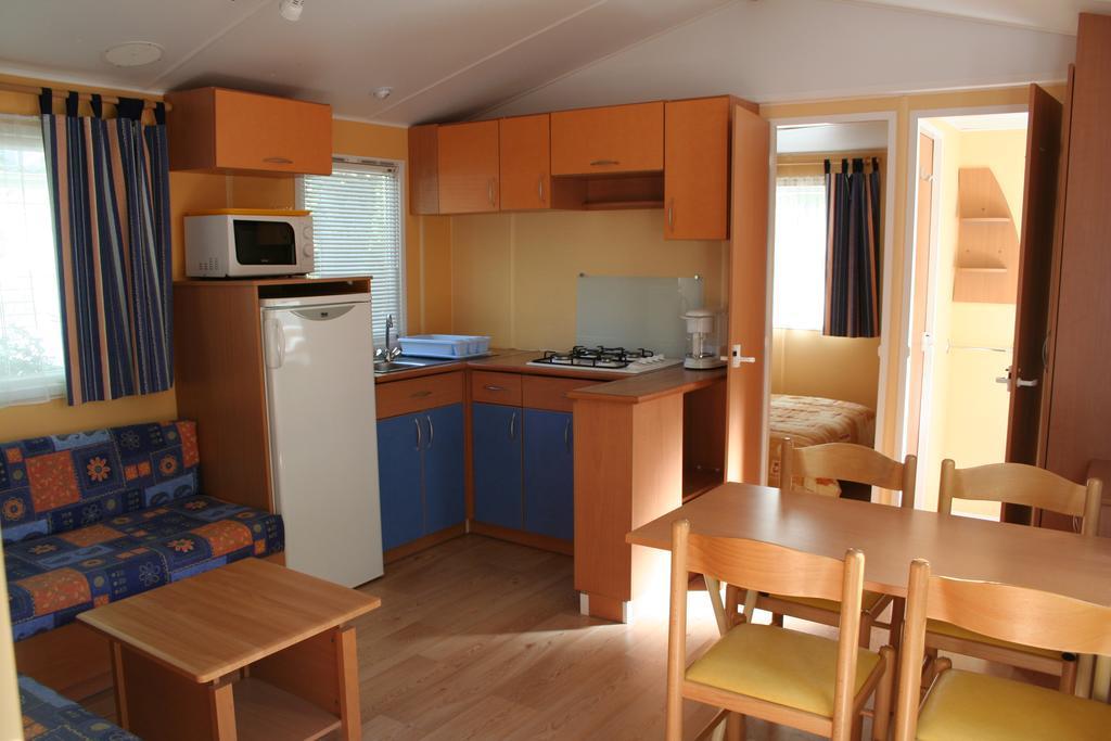 Camping Le Rebau Montblanc Eksteriør billede
